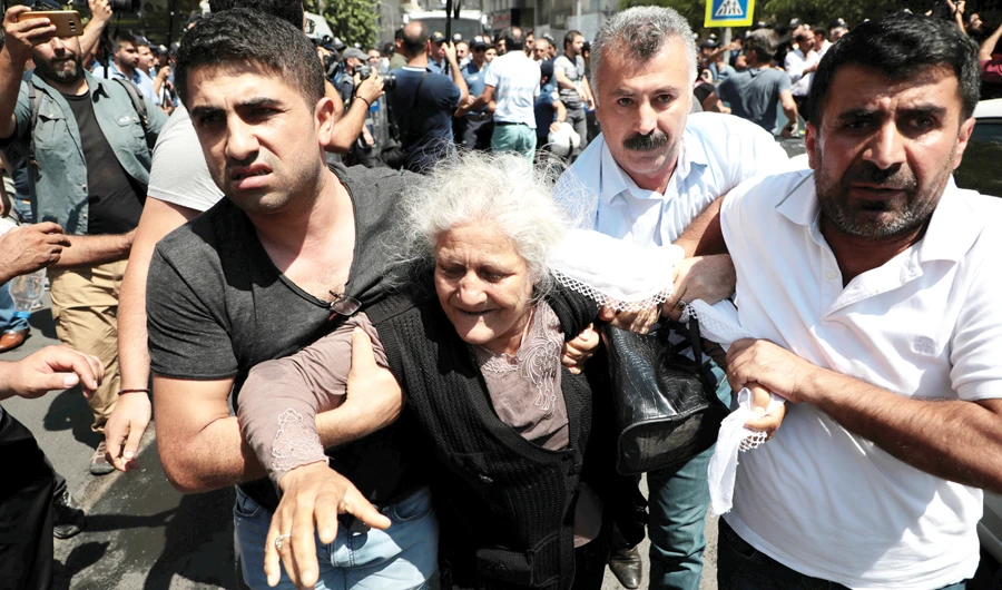 Ankara deepens crackdown on opposition politicians