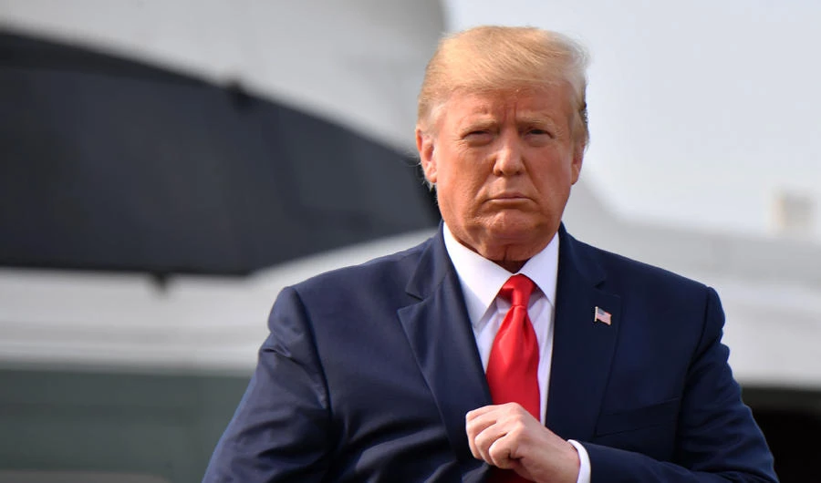 In an unprecedented move, US President Donald Trump has stepped up his act of playing politics along religious and racial lines, branding American Jewish people who vote for Democrats as either ignorant or disloyal. (AFP photo)