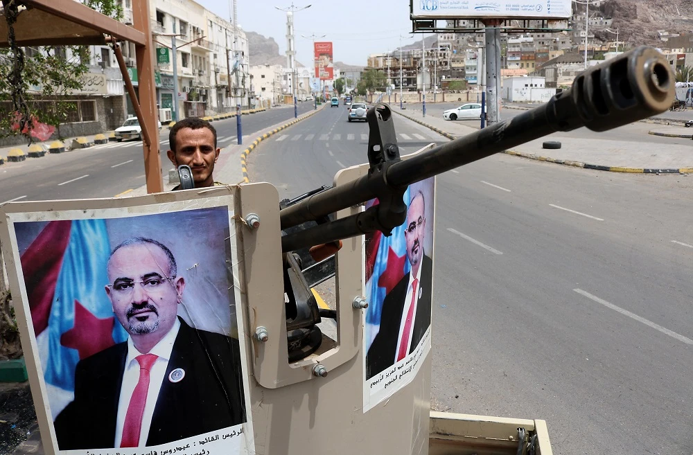 The UAE recently expressed concern in an official statement about the armed clashes in Aden between the legitimate Yemeni government and the Southern Transitional Council. (File/AFP)