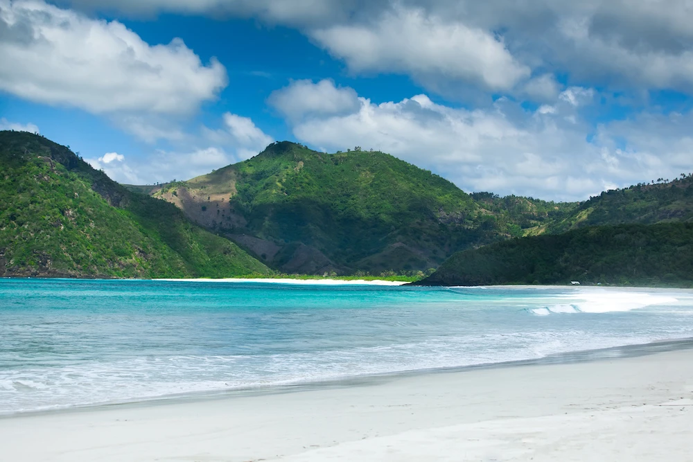 Saudi mother, daughter drown off beach in Indonesia