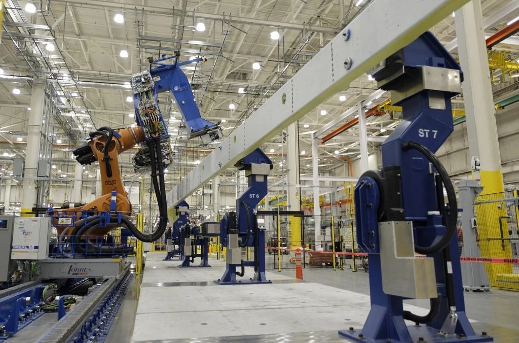 Boeing suspends testing of long-haul 777X aircraft
