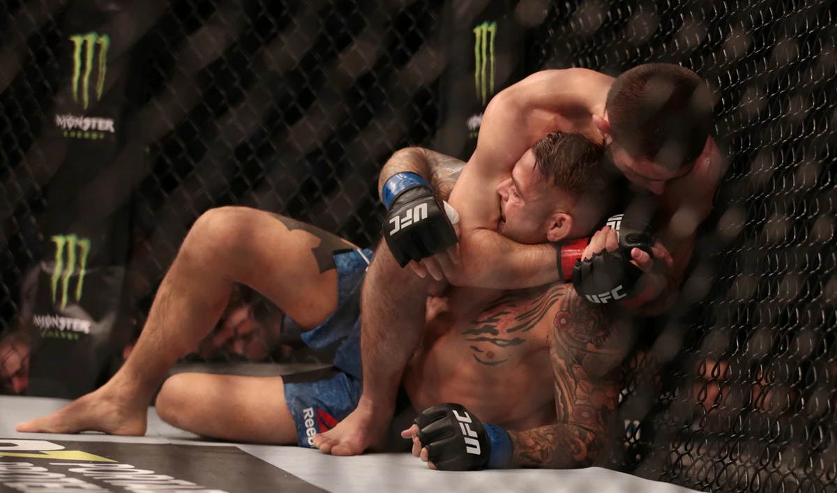 Nurmagomedov makes Poirier tap to unify UFC lightweight title