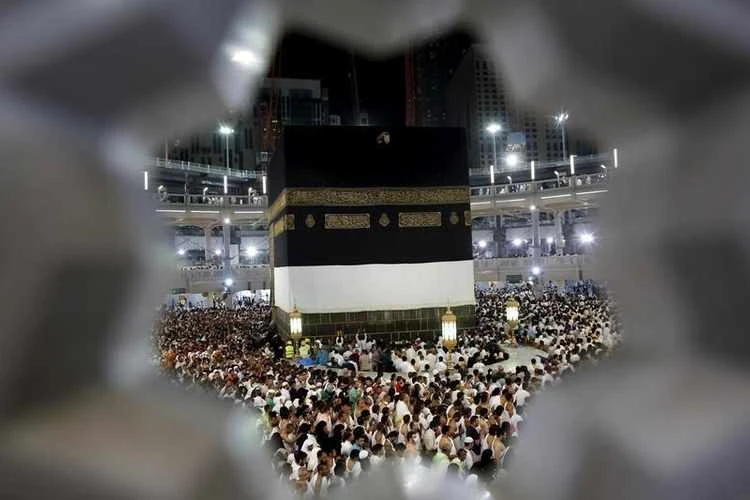 Hajj minister hails royal decree on Saudi visas