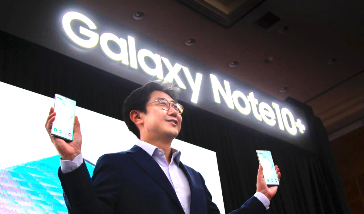 Y.J. Kim, president of Samsung Electronics Saudi Arabia, unveiled the new Galaxy Note10 series at an event in Jeddah Hilton.