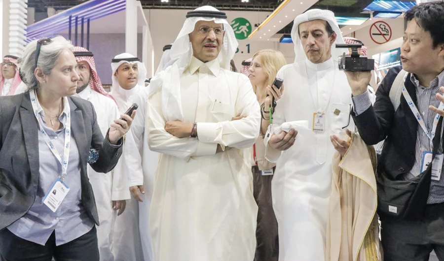 Saudi Energy Minister Prince Abdul Aziz bin Salman toured the Saudi pavilion at the 24th edition of the World Energy Congress in Abu Dhabi. (Photo/Supplied)