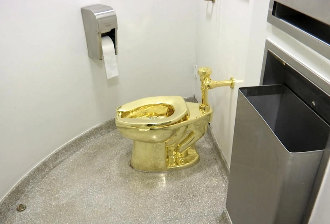 Solid gold toilet stolen from English stately home
