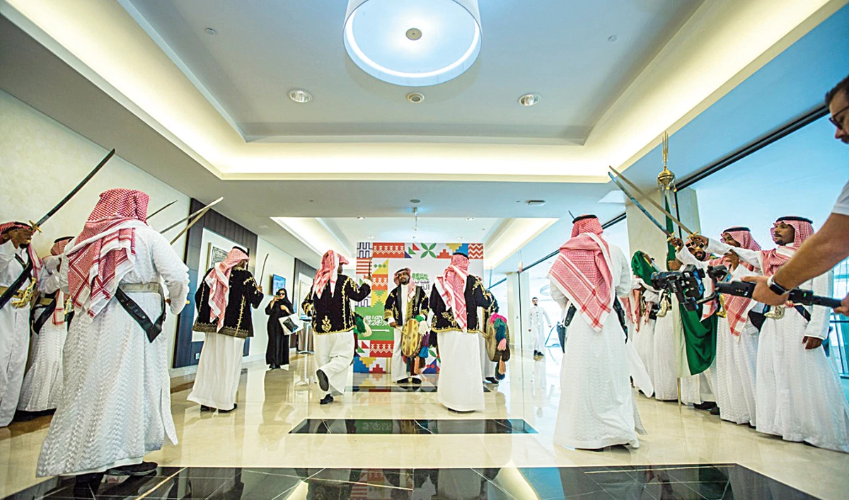 A cultural troupe performs after the GEA announcement of the National Day celebrations. (AN photo by Ahmed Fathi)