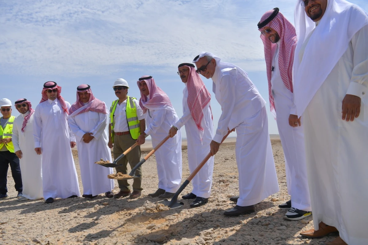 Building in this phase has kicked off with the attendance of NEOM chief executive Nadhmi Al-Nasr as well as heads of the two Saudi companies who won contracts for the construction of the complexes. (Supplied)