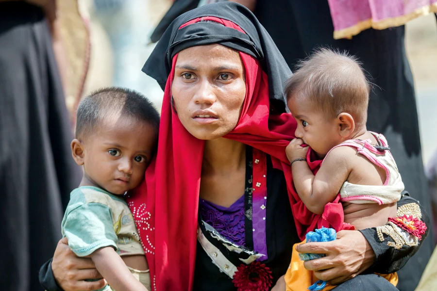 Global body warns of looming food crisis in Rohingya camps
