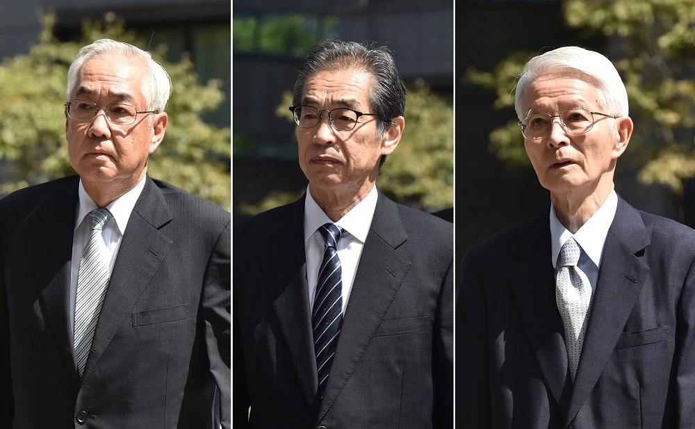 This combination of pictures taken and created on September 19, 2019 shows three former executives from Tokyo Electric Power Company (TEPCO), former chairman Tsunehisa Katsumata (R), former vice presidents Ichiro Takekuro (C) and Sakae Muto (L), arriving at the Tokyo District Court to attend their trial. (AFP)