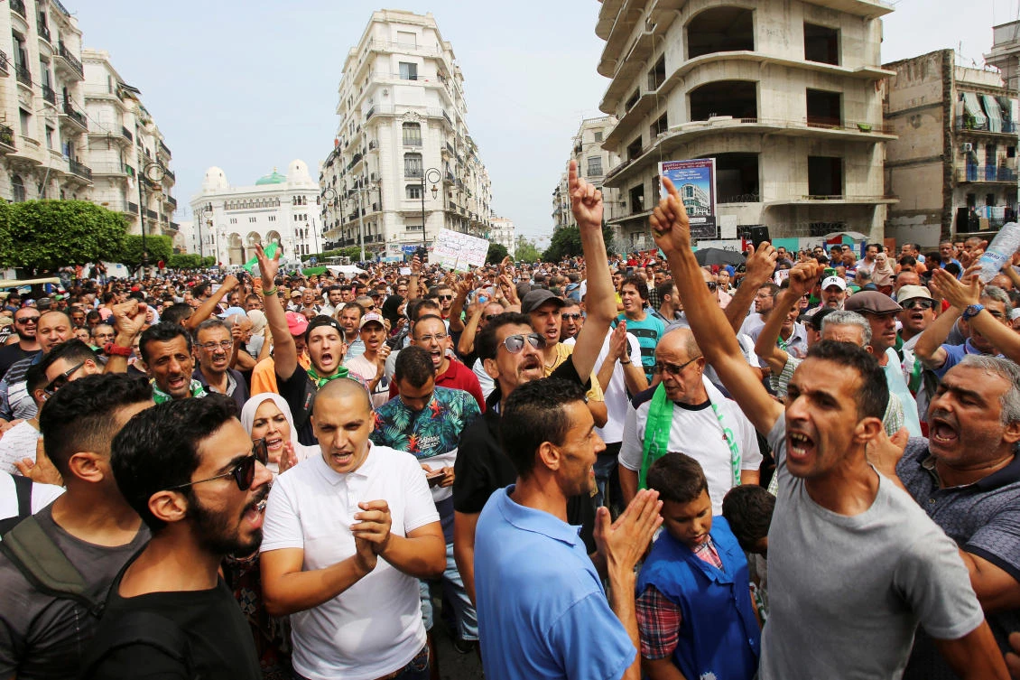 Demonstrators gesture and shout slogans during a protest rejecting Algerian election announcement for December, in Algiers, Algeria September 17, 2019. (Reuters)