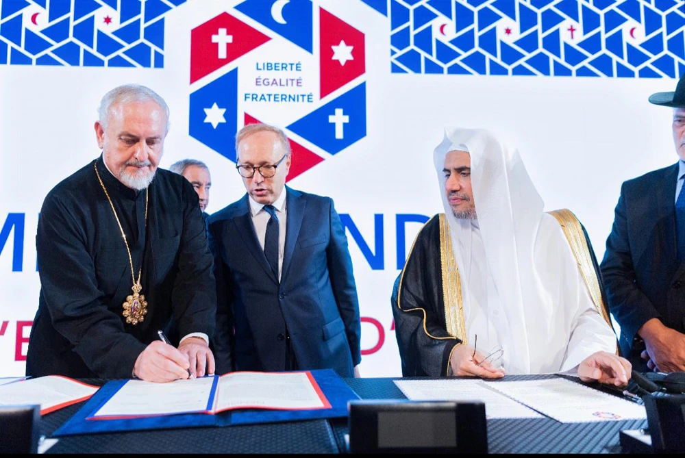 MWL Secretary-General Dr. Mohammed bin Abdul Karim Al-Issa attends ‘Peace and Solidarity’ conference in Paris. (Photo/Supplied)