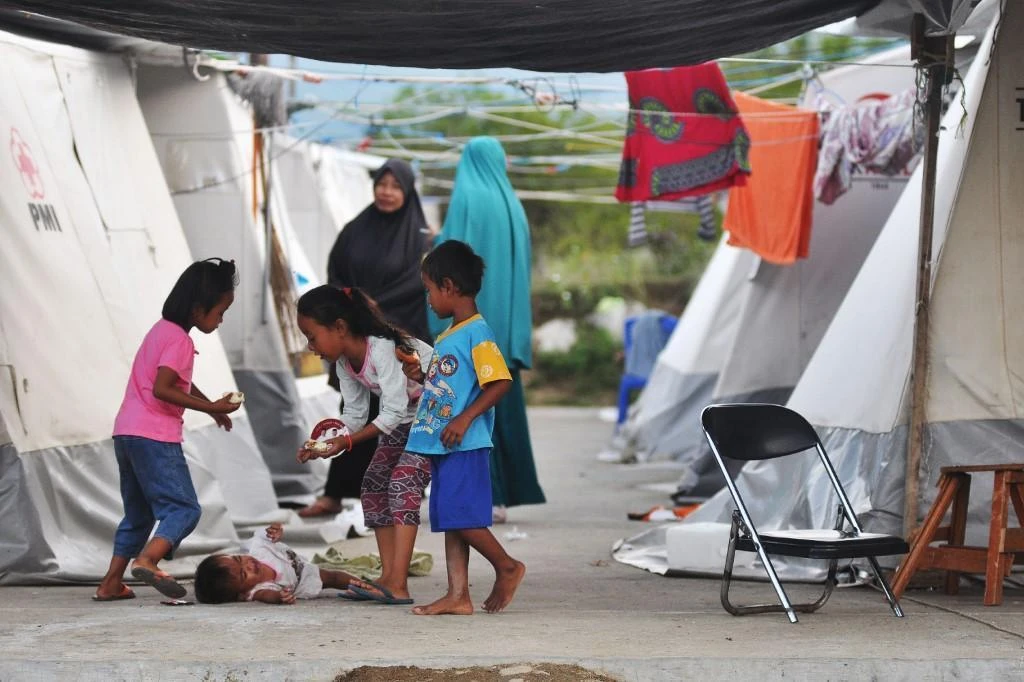 Tens of thousands homeless a year after Indonesia quake: Red Cross
