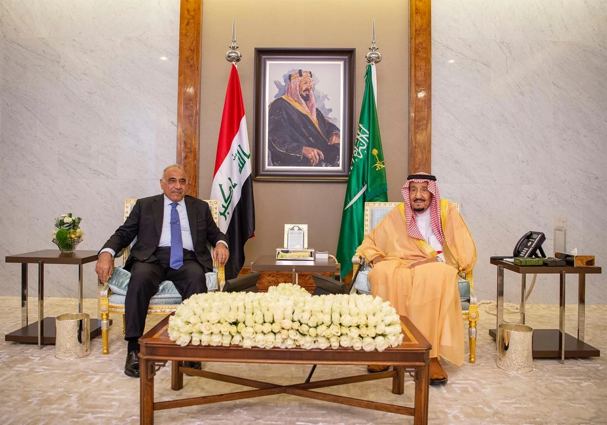 King Salman discussed with Abdul-Mahdi regional updates, including the recent attacks on Aramco’s oil facilities. (SPA)