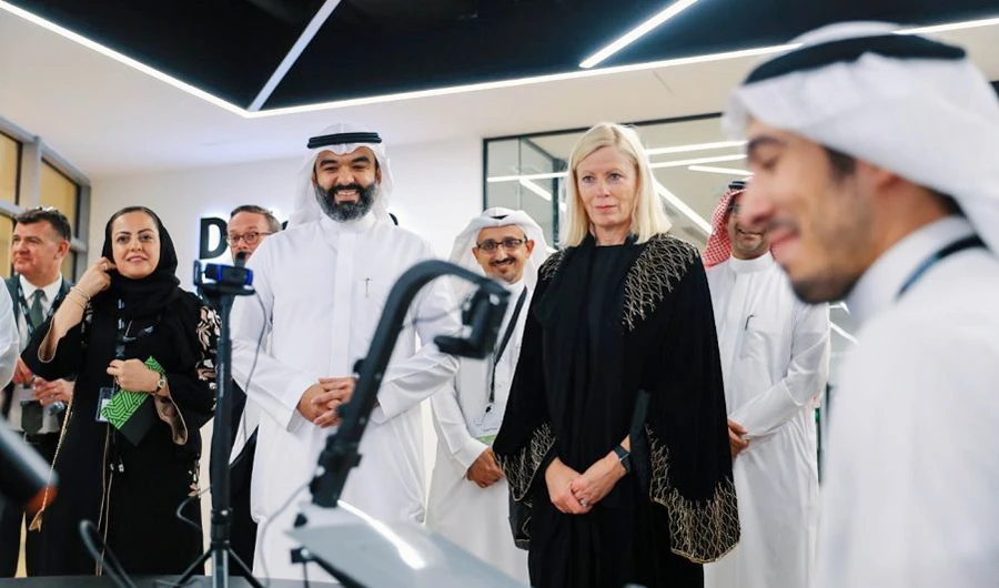 Saudi minister for communication and technology Eng. Abdullah Al-Sawaha opens a new digital center in Riyadh. (SPA)