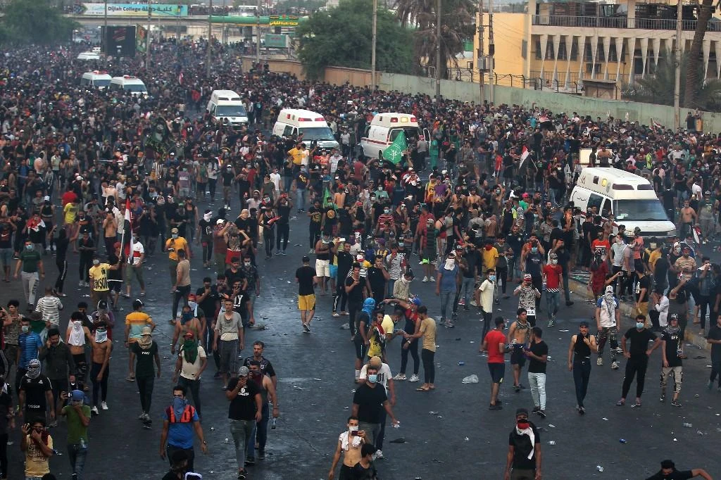 Tensions worsened after a near-total Internet blackout and closure of government offices in Baghdad. (AFP)