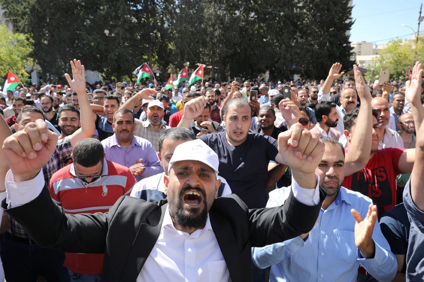 Public schools' teachers take part in a protest as part of their strike in Amman, Jordan, on October 3, 2019. (REUTERS/Muhammad Hamed)