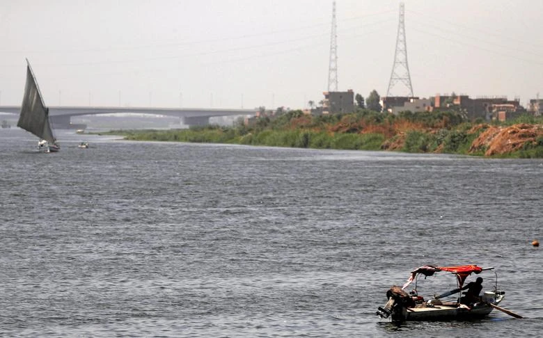 Egyptian authorities investigate couple’s selfie bridge fall deaths