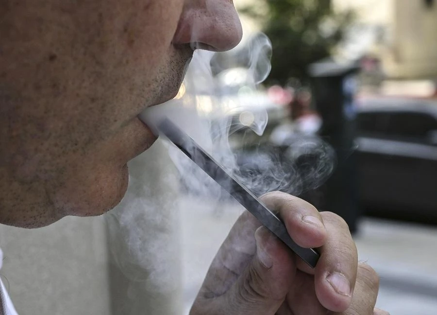 Alibaba to stop sales of e-cigarette components in the US