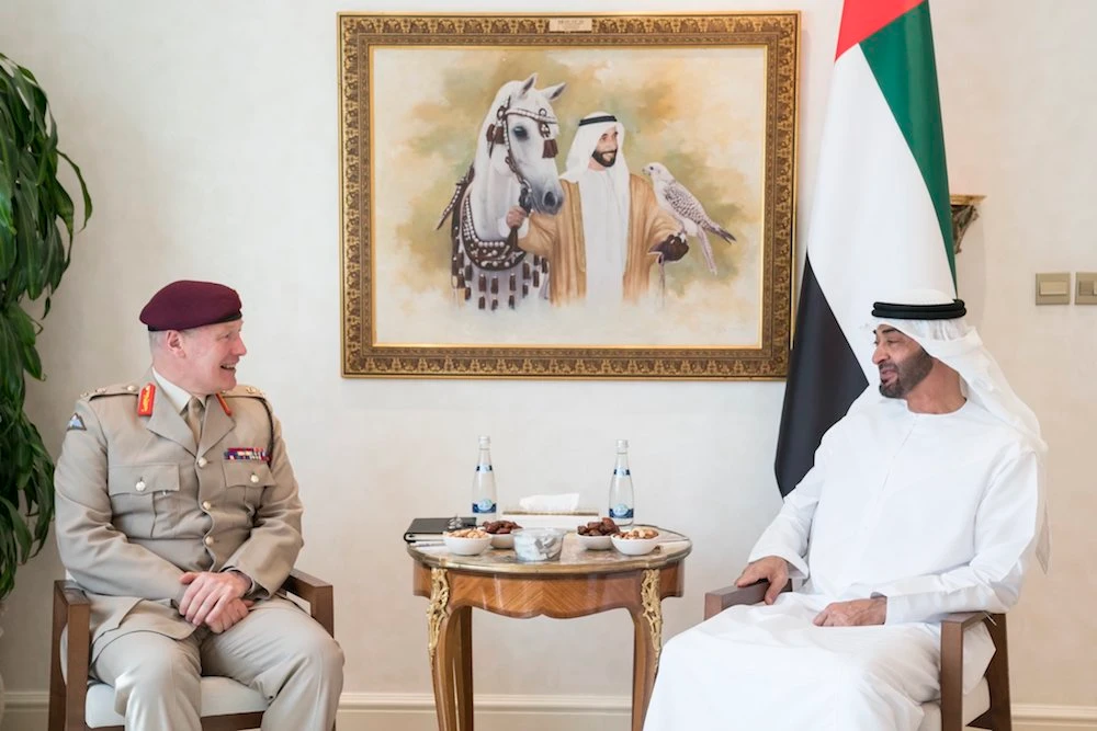 Abu Dhabi crown prince discusses defense with UK official — Twitter