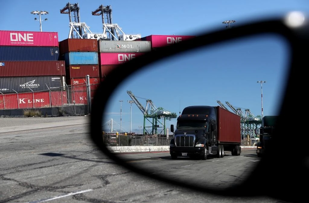 Washington is set to hike the tariff rate on $250 billion worth of Chinese goods to 30 percent from 25 percent next Tuesday in the absence of a breakthrough in US-China trade talks. (AFP)