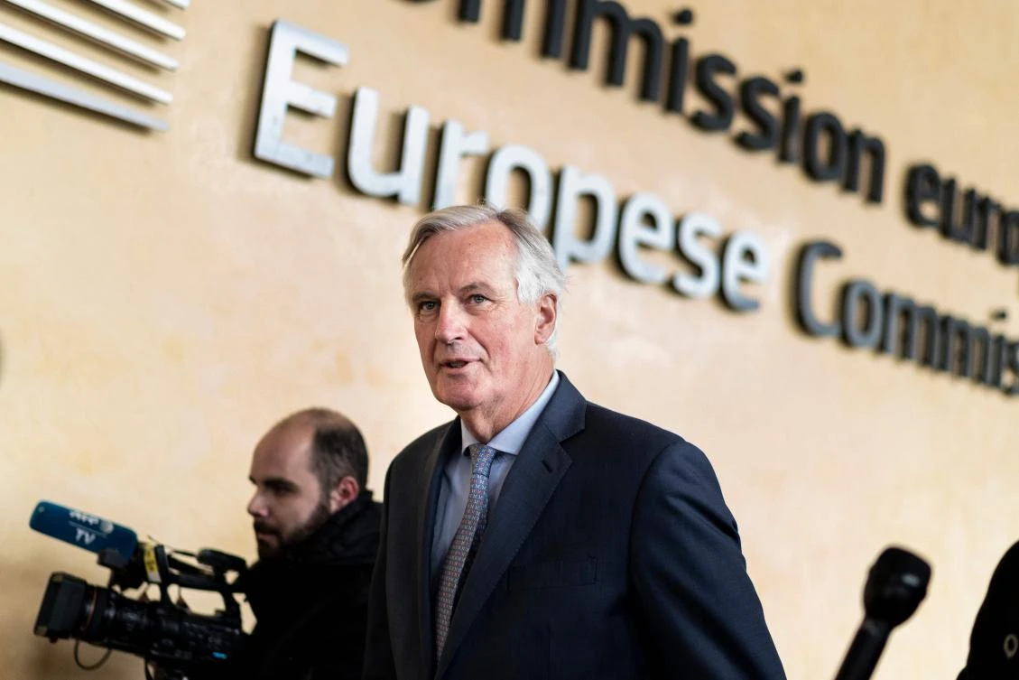 EU and UK bid to save Brexit talks before key summit