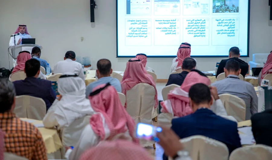 The workshop was attended by officials from different areas of facility management, including contracting, operations, property management, and maintenance.