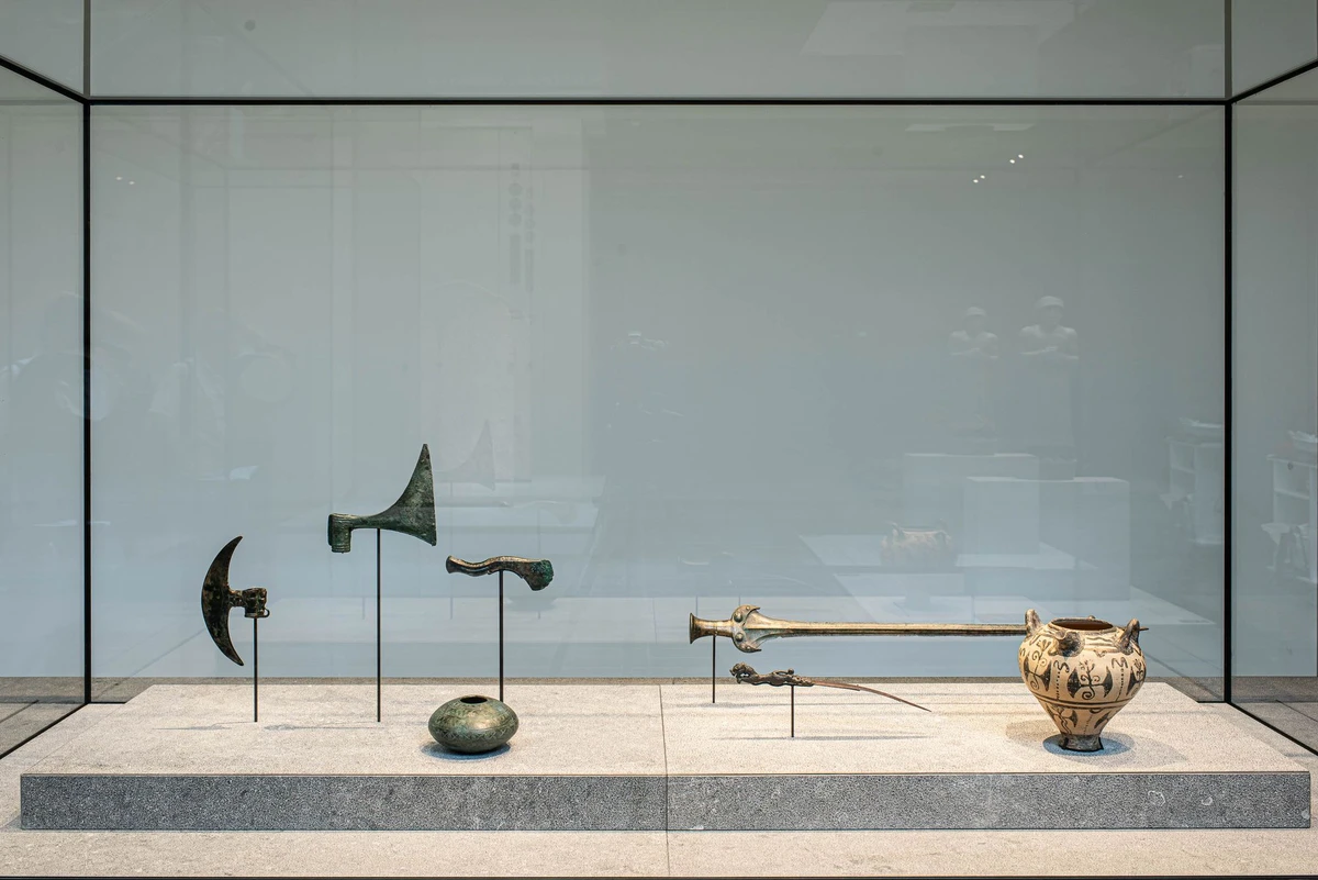A rare bronze dagger has gone on show at the Louvre Abu Dhabi . (Supplied)