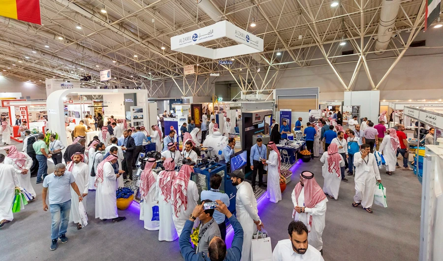 The exhibition included the participation of 520 major international and local companies from 34 countries.