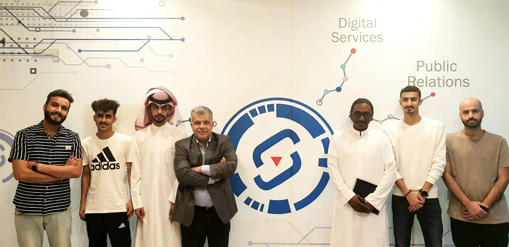 The students will be given tips on keeping pace with the digital and social media.