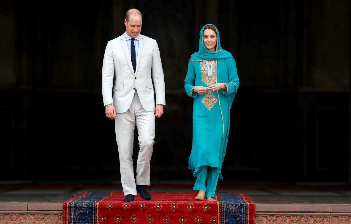 Britain's Prince William and Catherine, Duchess of Cambridge leave the Badshahi Mosque in Lahore, Pakistan October 17, 2019. (Reuters)