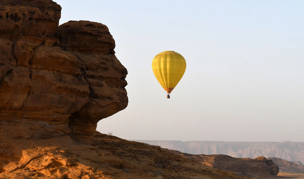 Travelers can complement their standard packages with additional activity bundles that offer a variety of activities such as sunset and sunrise hot air balloon rides.