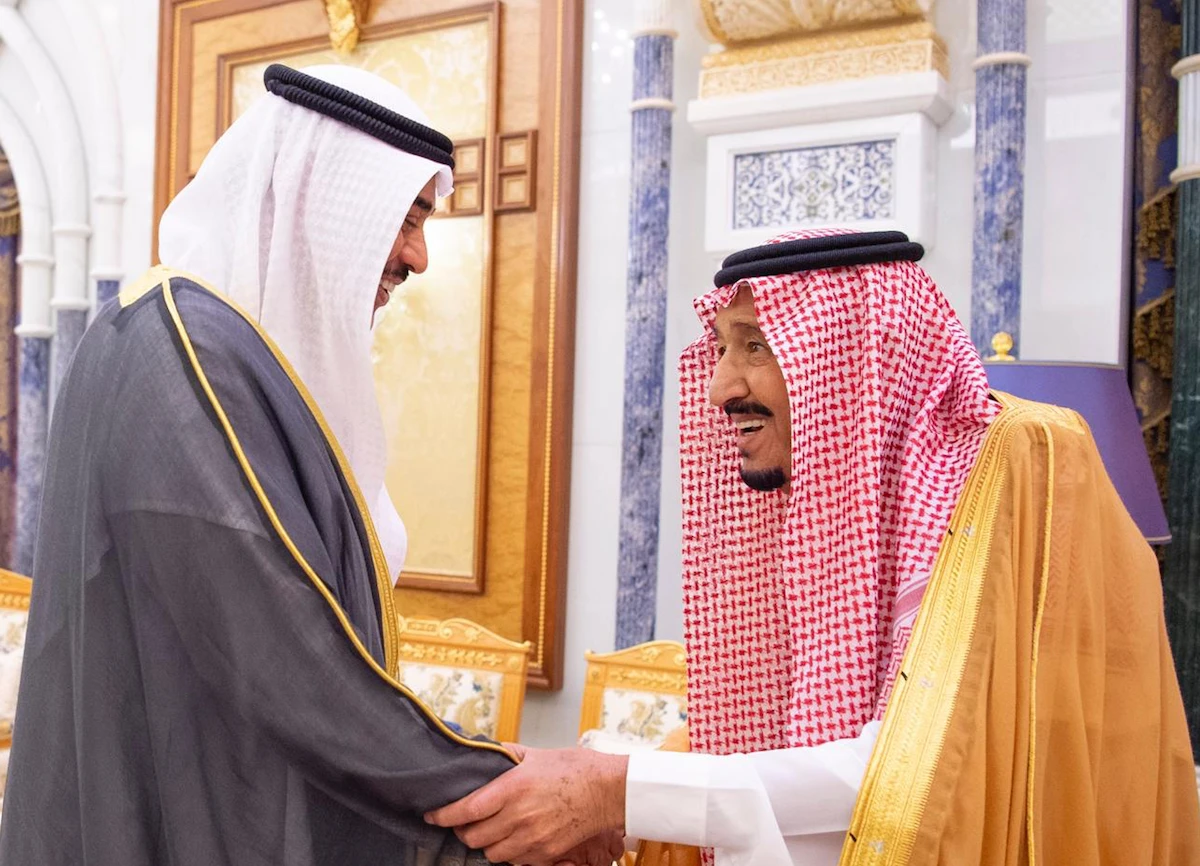 King Salman receives Kuwaiti deputy PM
