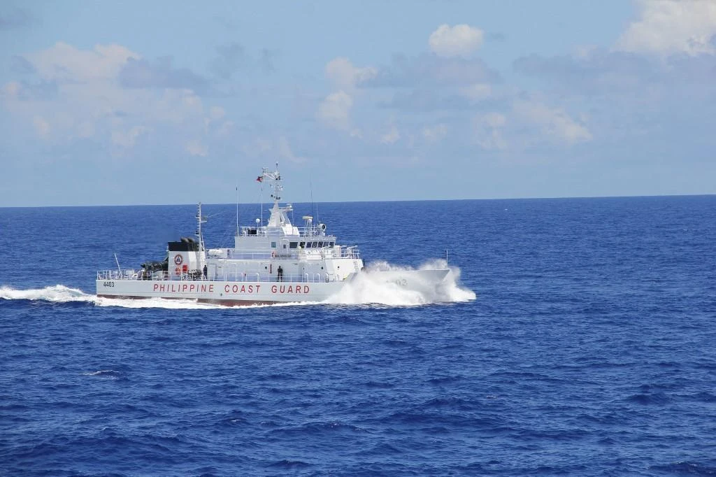 A Philippine Coast Guard ship sails along Benham Rise in this May 6, 2017 photo released by the Philippine Department of Agriculture-Agriculture and Fisheries Information Division. (AFP)