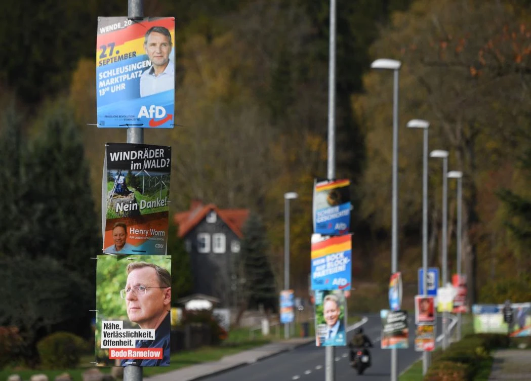 Spy chief says right-wing radicalism spreads in Germany
