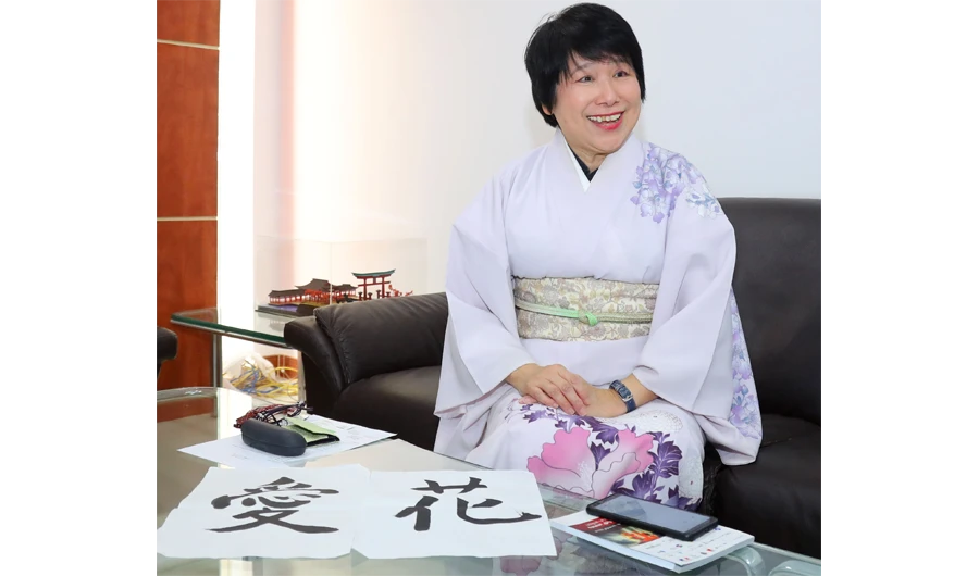 Japanese Calligraphy & Tea Ceremony artist Wakako Yamaguchi speaking to Arab News in Riyadh (AN Photo by Ali Aldhahri)