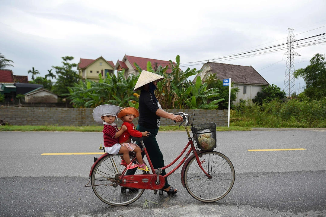 Flights and fake passports: The ‘VIP packages’ enticing Vietnamese to UK