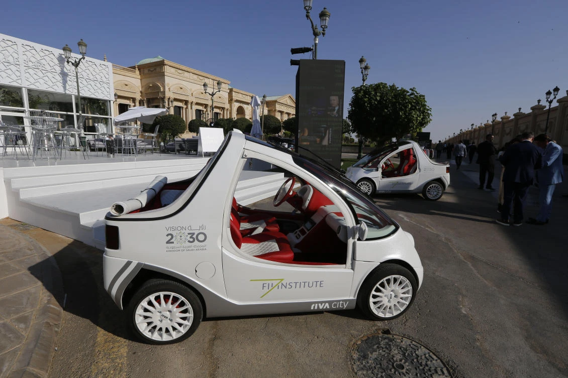 A new study by King Abdullah Petroleum Studies and Research Center (KAPSARC) shows that fleet emissions can fall by approximately 0.5 to 0.9 percent for each 1 percent of the fleet replaced by electric vehicles (EVs).
