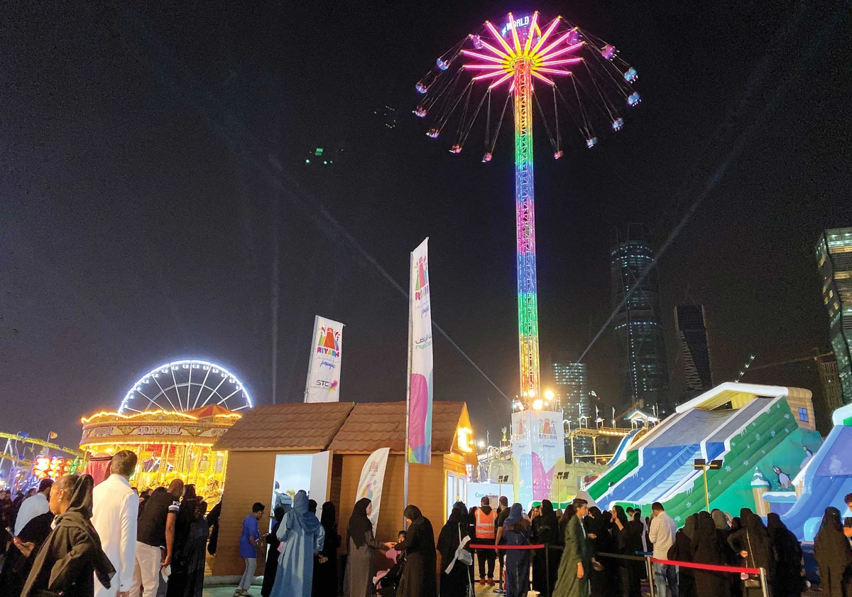 At the fair, children live in the moment, while adults take off their responsibility capes and enjoy the flippancy of childhood. (AN photos by Aseel Bashraheel)