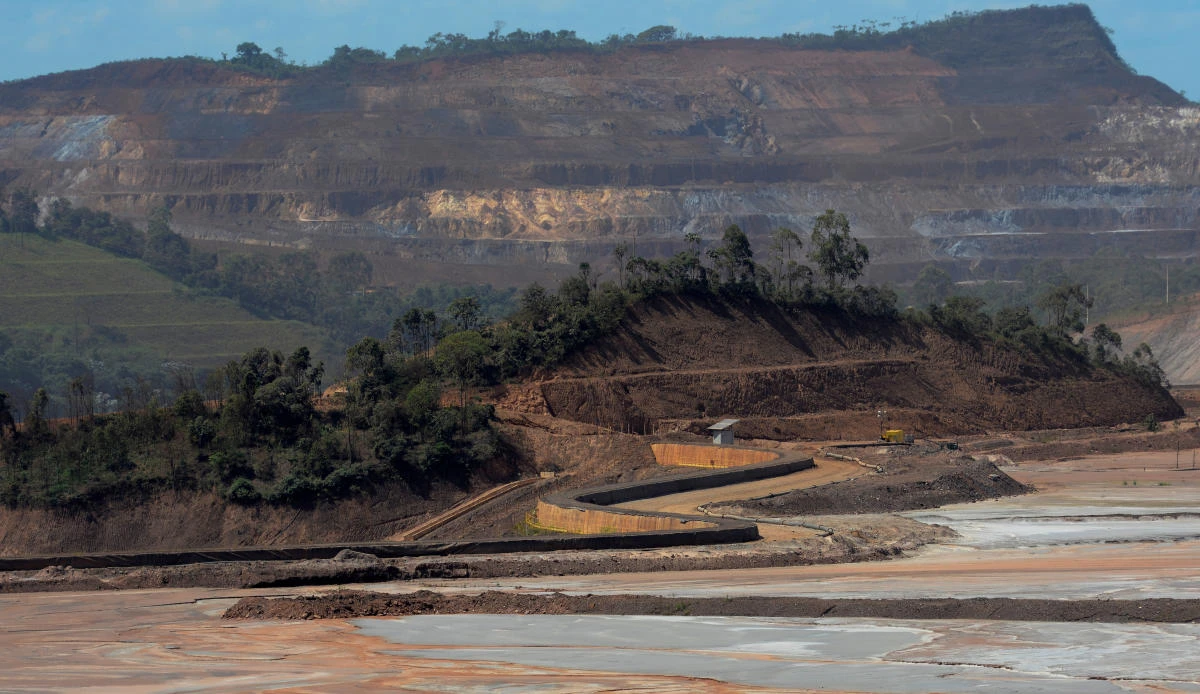 A view of the Samarco mine, owned by Vale SA and BHP Billiton Ltd, in Mariana, Brazil, April 12, 2016. (Reuters/ File Photo)