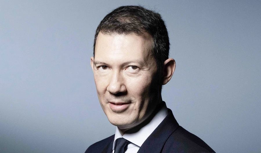 Air France-KLM plans sales and efficiency  drive to lift profit