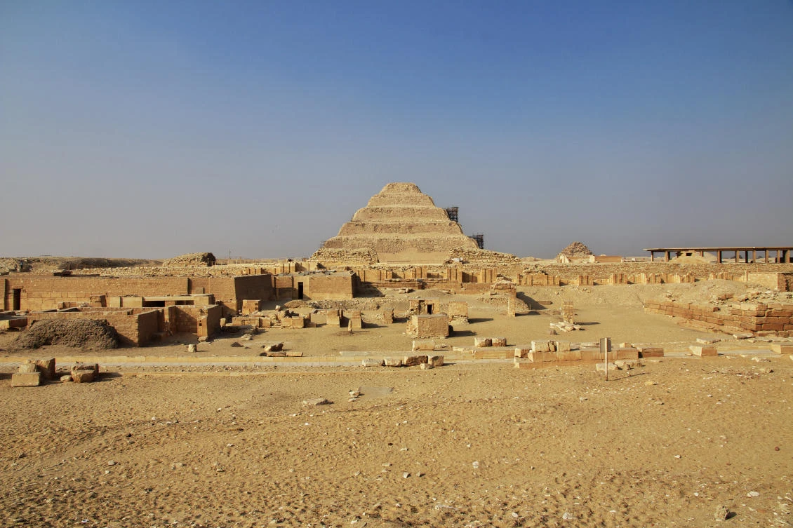 Egypt says it’s unearthed large animal mummy, likely a lion