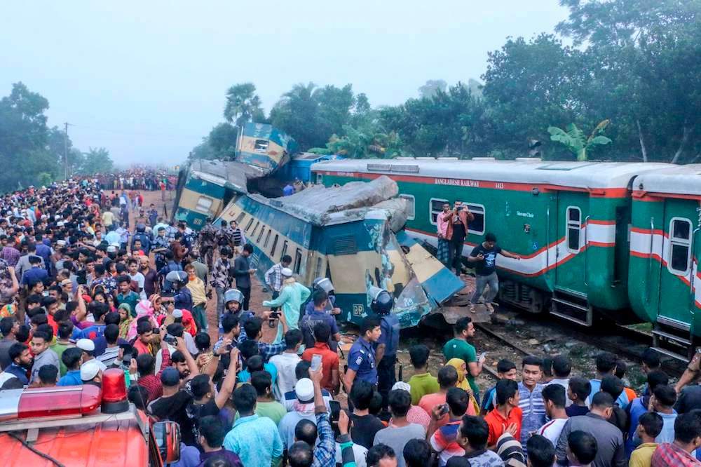 16 dead as trains collide in Bangladesh