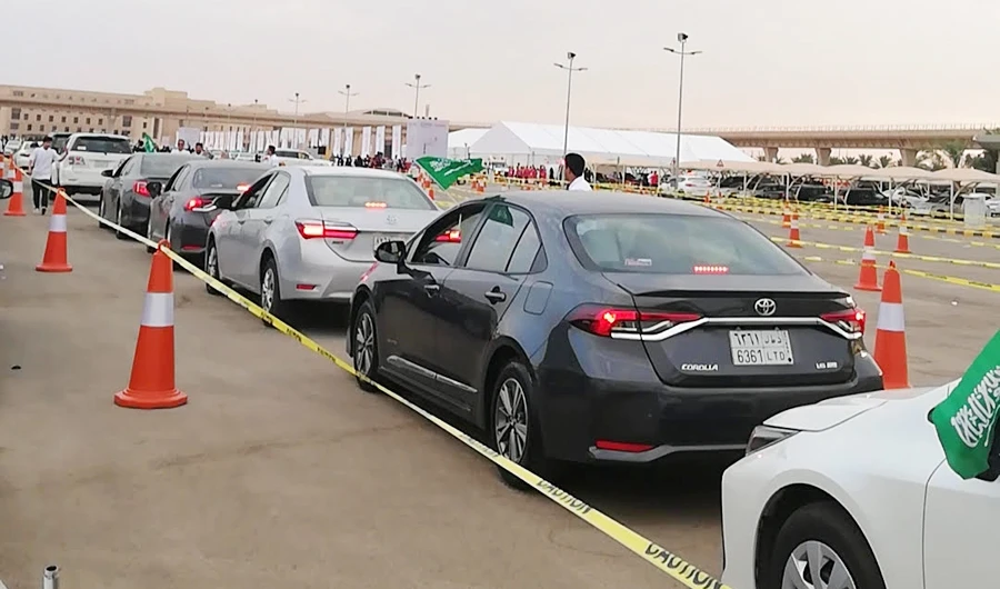 Saudi women in the driving seat for world  record