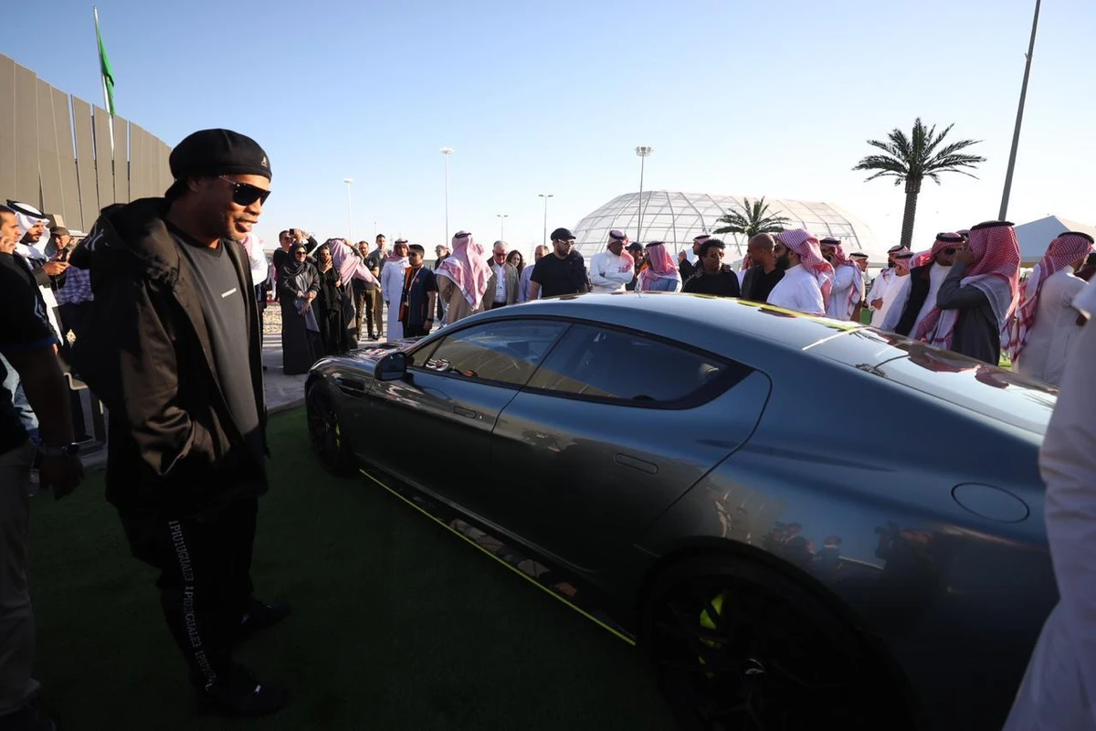 Ronaldinho buys unique Aston Martin at Riyadh Motor Show 2019