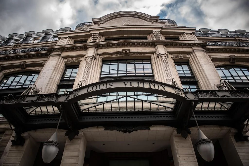 France’s LVMH secures deal to buy Tiffany for $16.2 billion