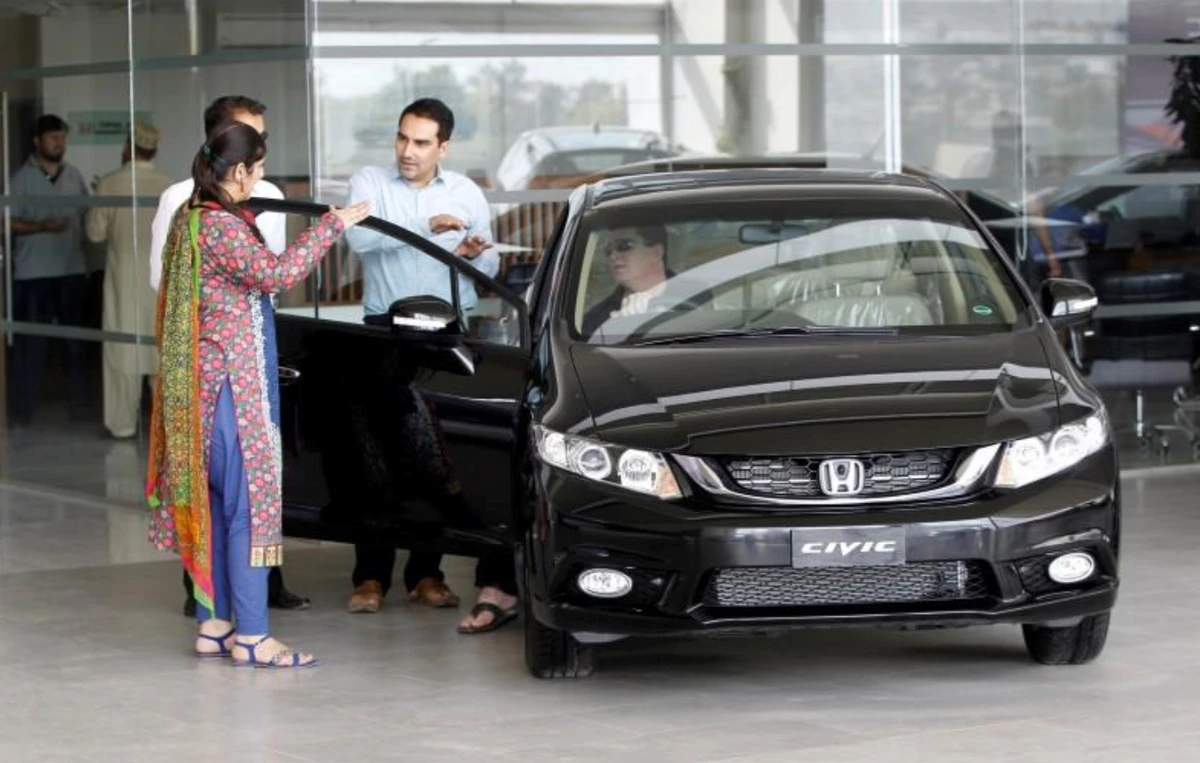 Pakistani expats to enjoy duty-free import of cars soon — Zulfi Bukhari