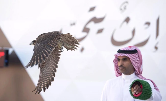 King Abdul Aziz Falconry Festival takes off in Riyadh