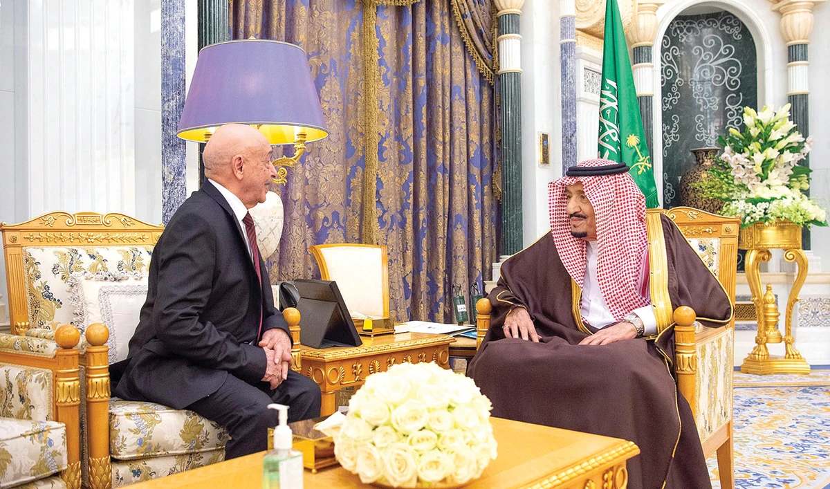 King Salman receives Speaker of Libyan House of Representatives Aguila Saleh Issa at the royal palace in Riyadh on Monday. (SPA)