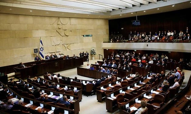 Israeli lawmakers submit bill to dissolve parliament